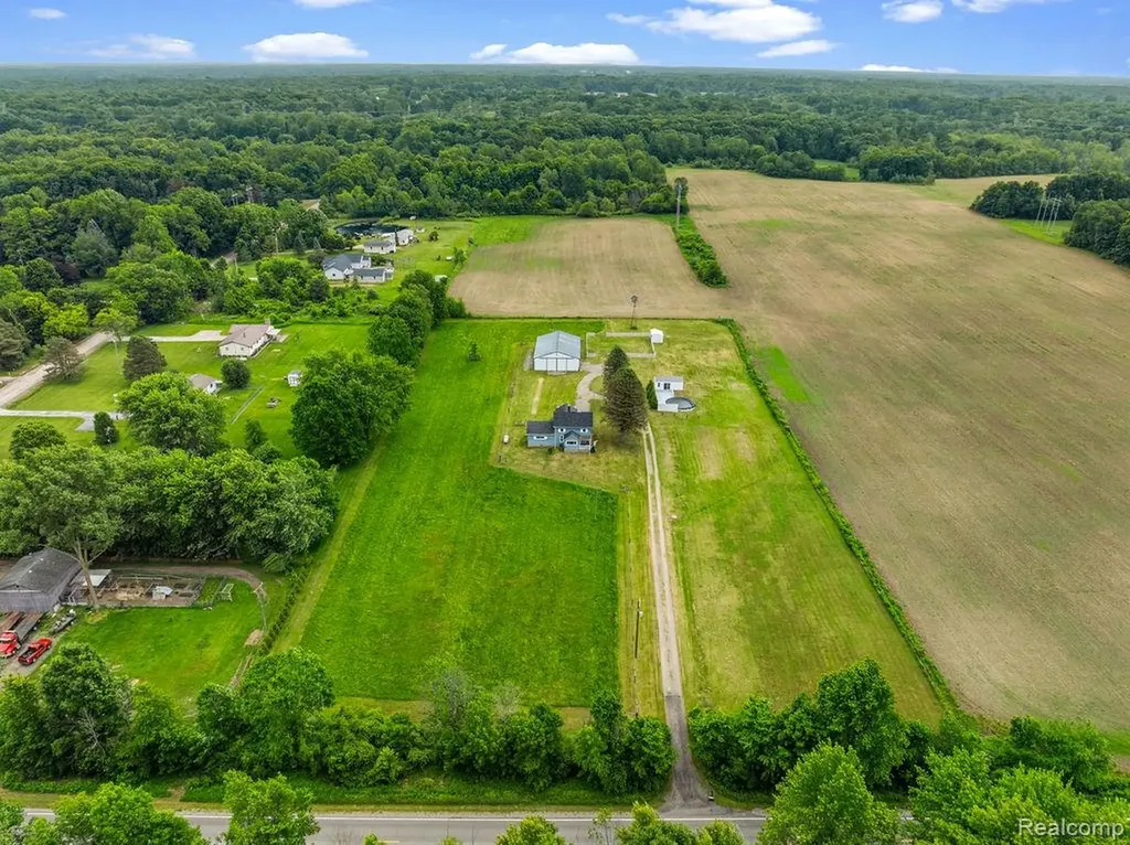 12466 N Center Road Thetford Township MI 48420