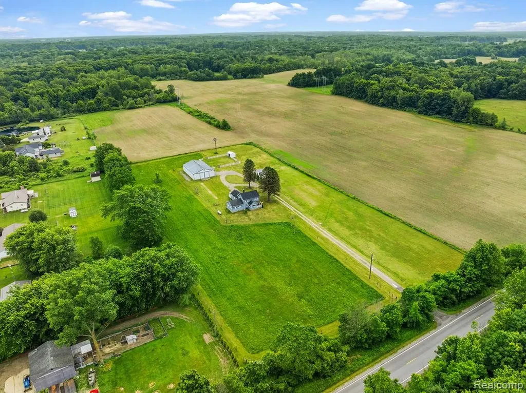 12466 N Center Road Thetford Township MI 48420