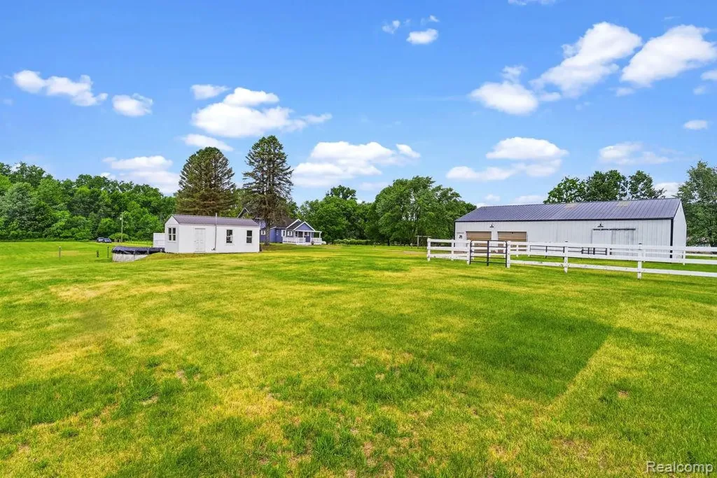 12466 N Center Road Thetford Township MI 48420