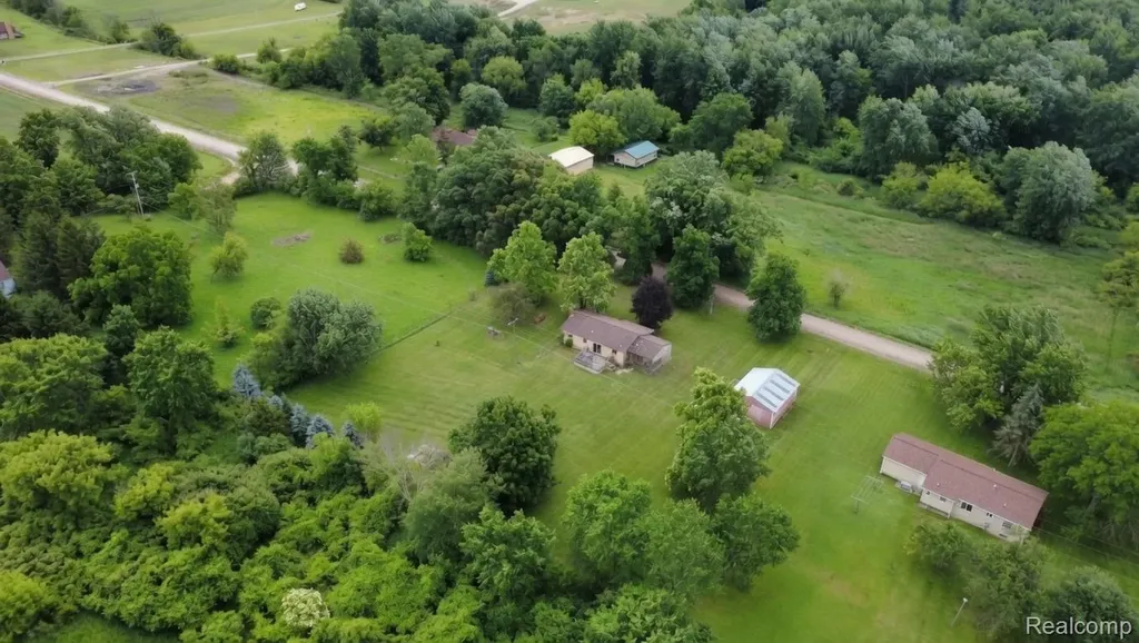 8040 Smith Road Argentine Township MI 48436