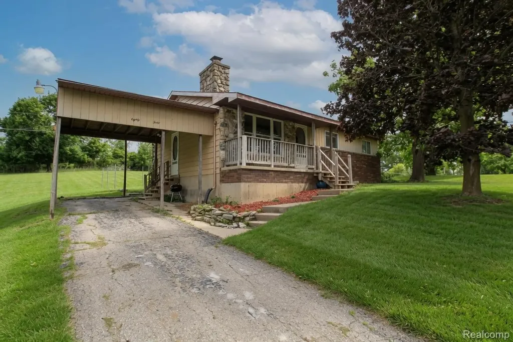 8040 Smith Road Argentine Township MI 48436