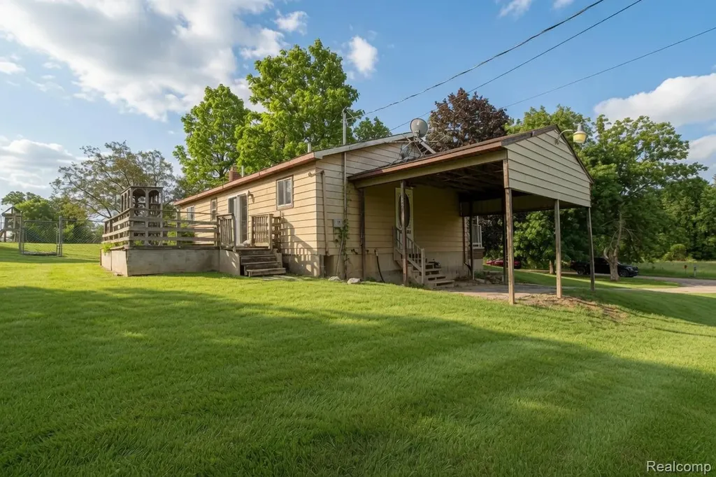 8040 Smith Road Argentine Township MI 48436