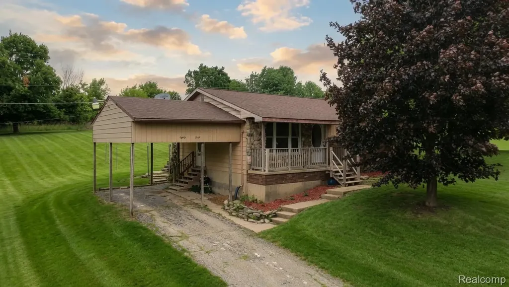 8040 Smith Road Argentine Township MI 48436