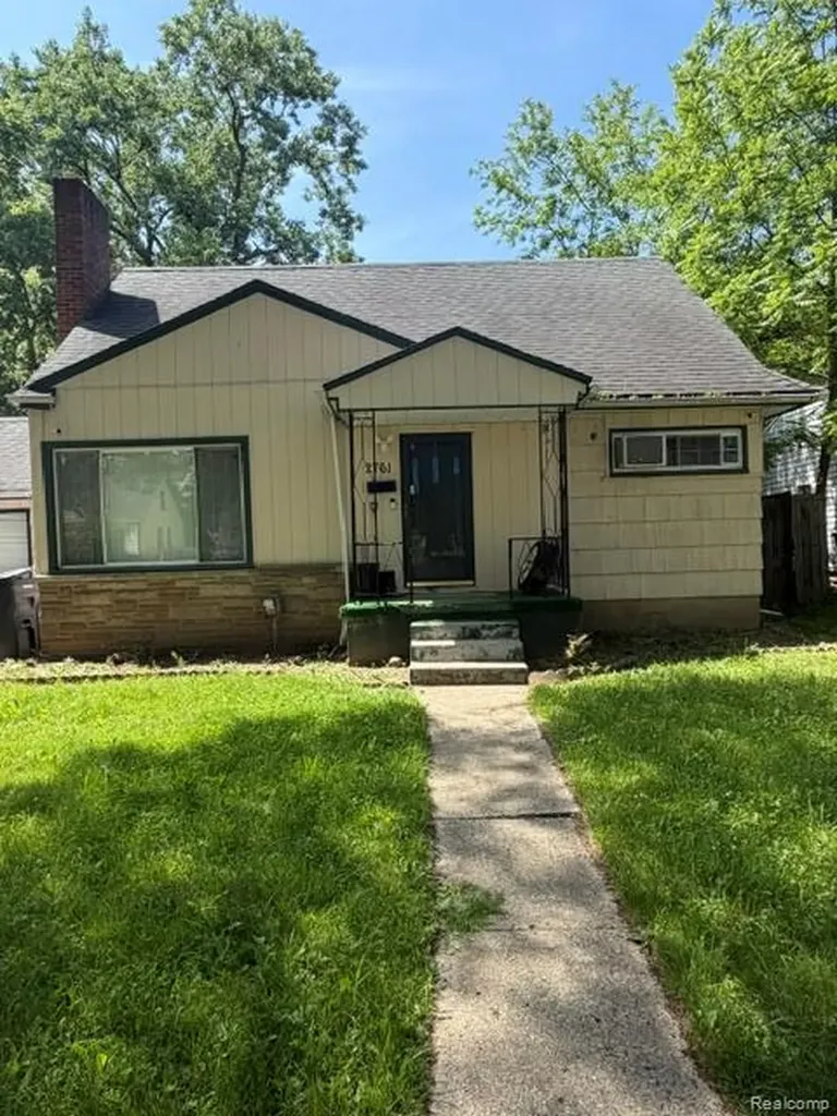 2761 Golfside Lane Flint City MI 48504