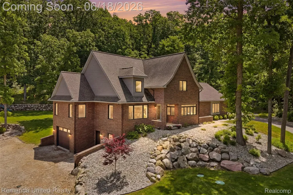 3175 Kensington Road Brighton Township MI 48380