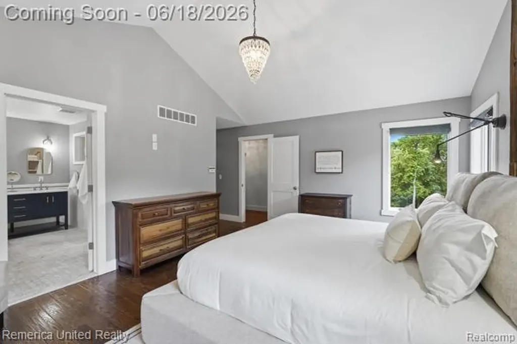 3175 Kensington Road Brighton Township MI 48380