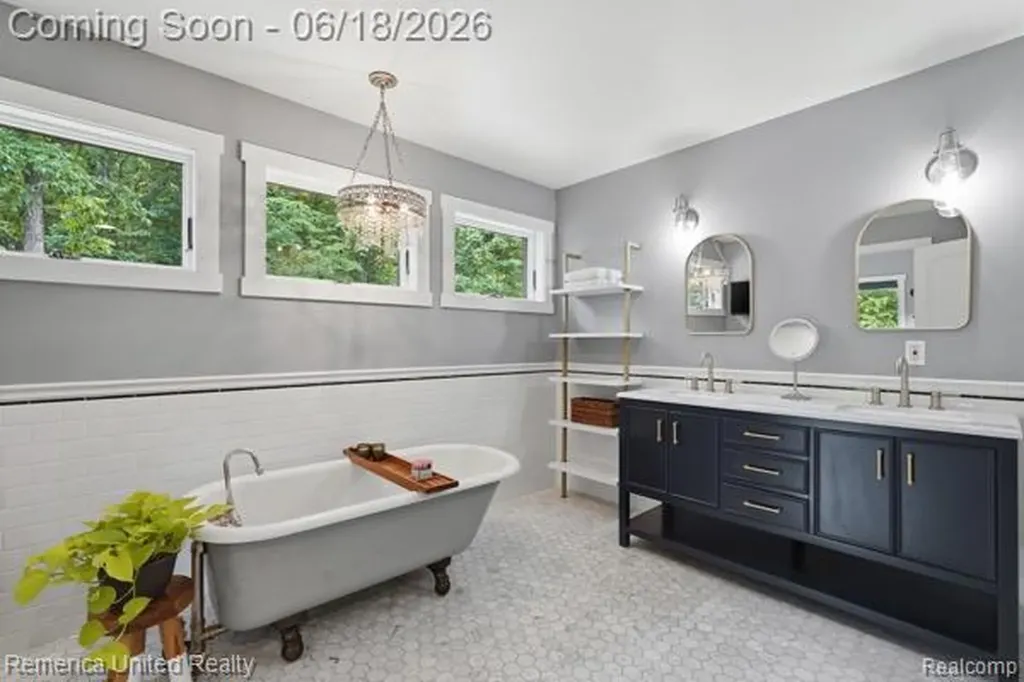 3175 Kensington Road Brighton Township MI 48380