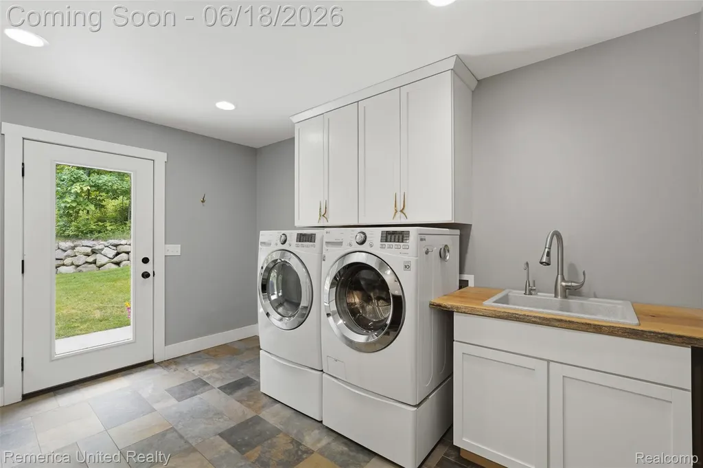 3175 Kensington Road Brighton Township MI 48380