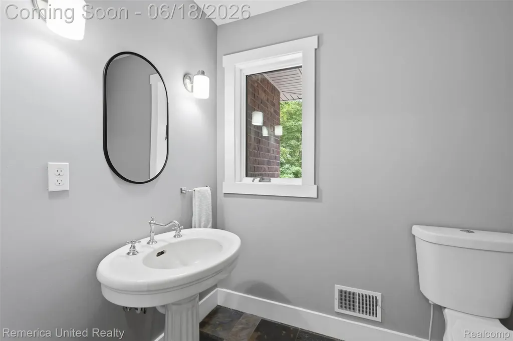 3175 Kensington Road Brighton Township MI 48380