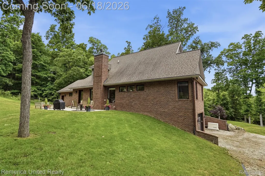 3175 Kensington Road Brighton Township MI 48380