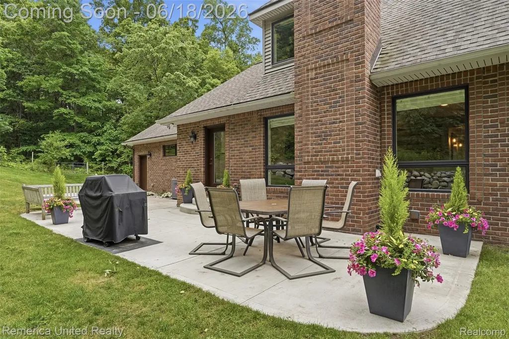 3175 Kensington Road Brighton Township MI 48380