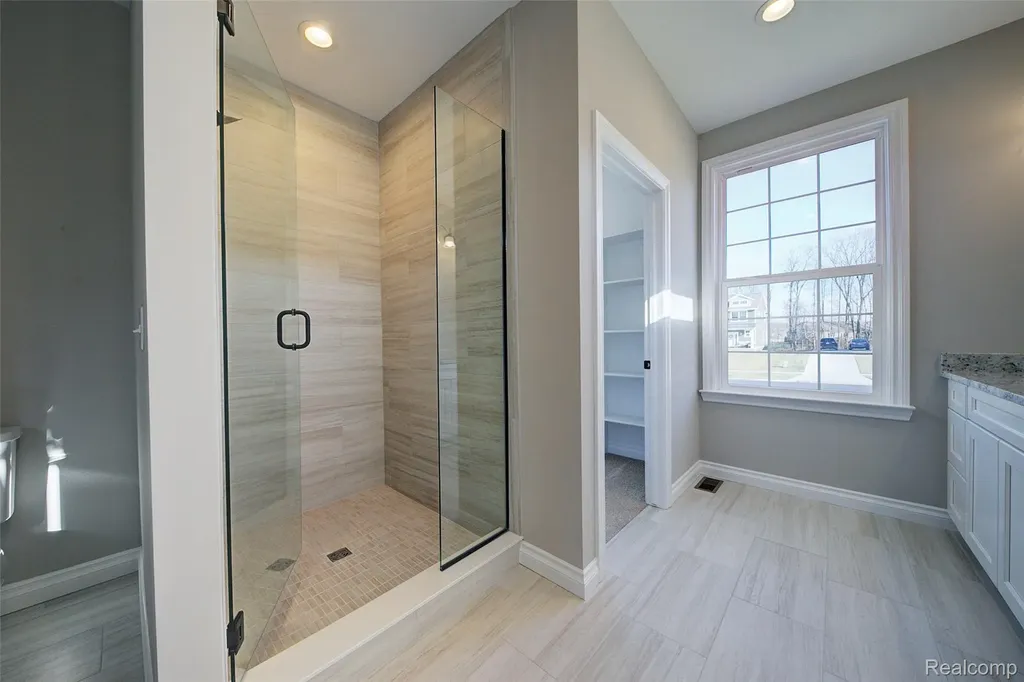 562 (moh72) Round Rock Drive Marion Township MI 48843