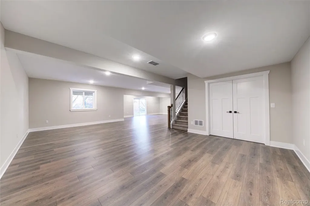 562 (moh72) Round Rock Drive Marion Township MI 48843
