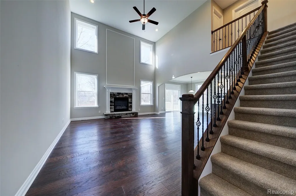 562 (moh72) Round Rock Drive Marion Township MI 48843