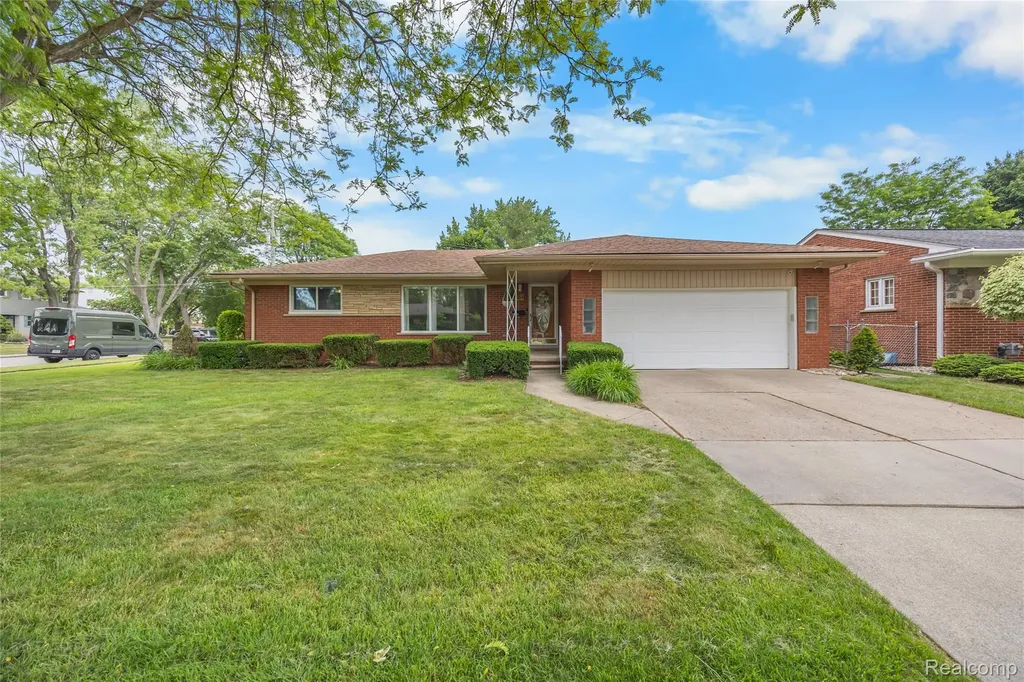 30064 Bentley Street Livonia City MI 48154
