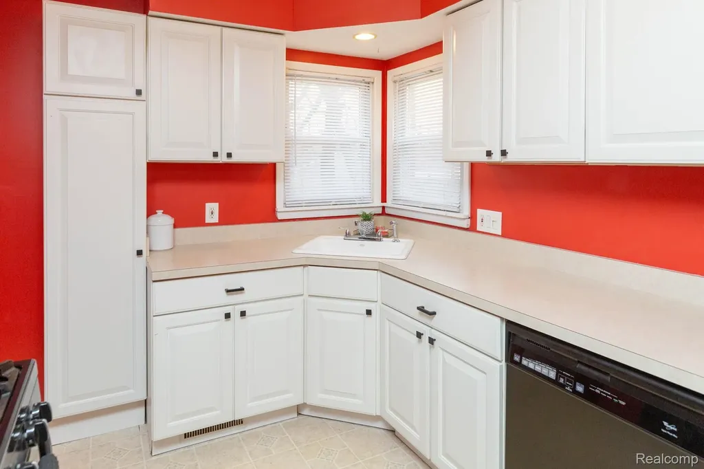 16696 Beech Daly Road Redford Charter Township MI 48240