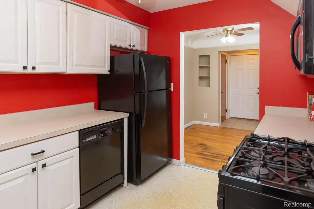 16696 Beech Daly Road Redford Charter Township MI 48240