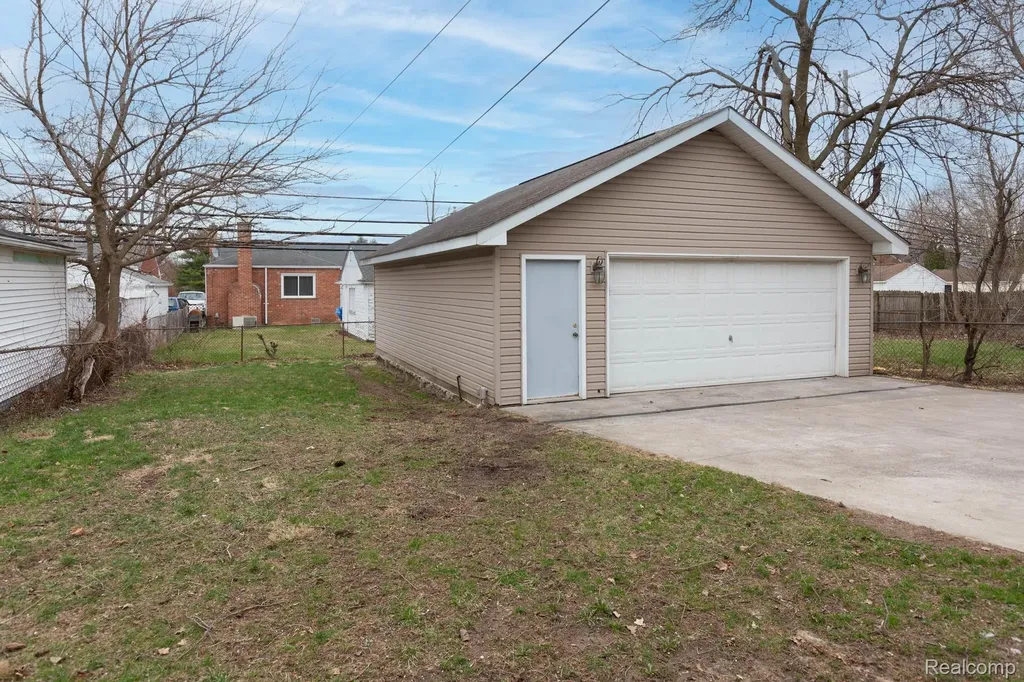 16696 Beech Daly Road Redford Charter Township MI 48240