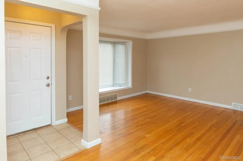 16696 Beech Daly Road Redford Charter Township MI 48240