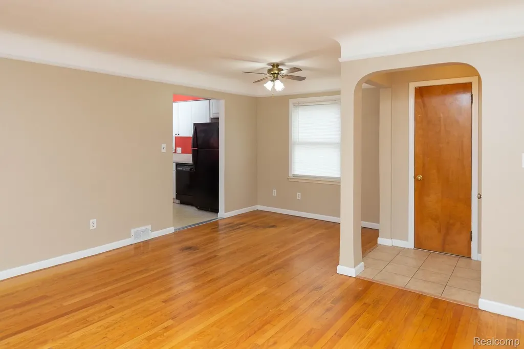 16696 Beech Daly Road Redford Charter Township MI 48240