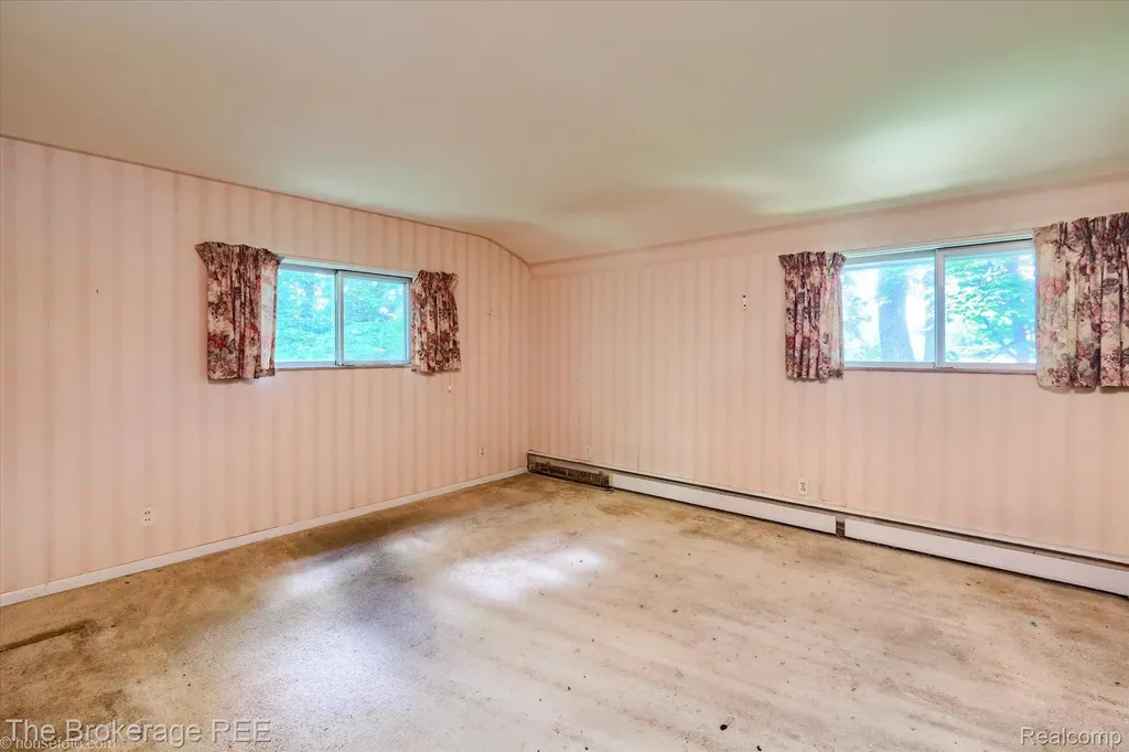 575 Bancroft Street Imlay City City MI 48444