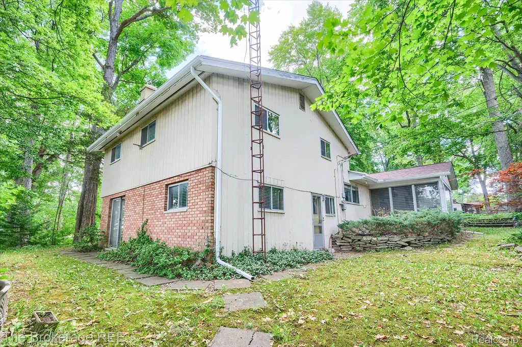 575 Bancroft Street Imlay City City MI 48444