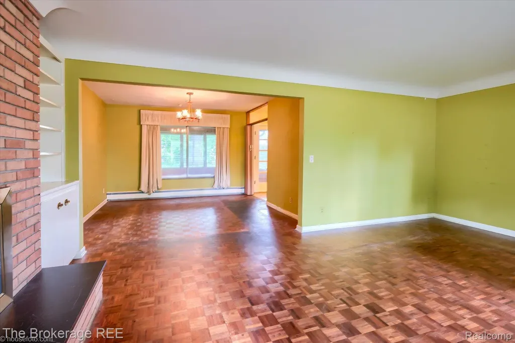 575 Bancroft Street Imlay City City MI 48444