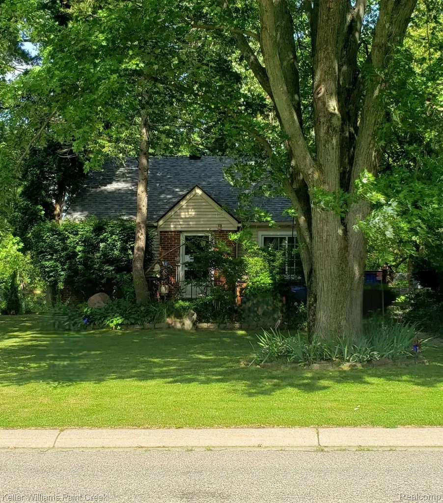 3265 Willet Avenue Rochester Hills City MI 48309