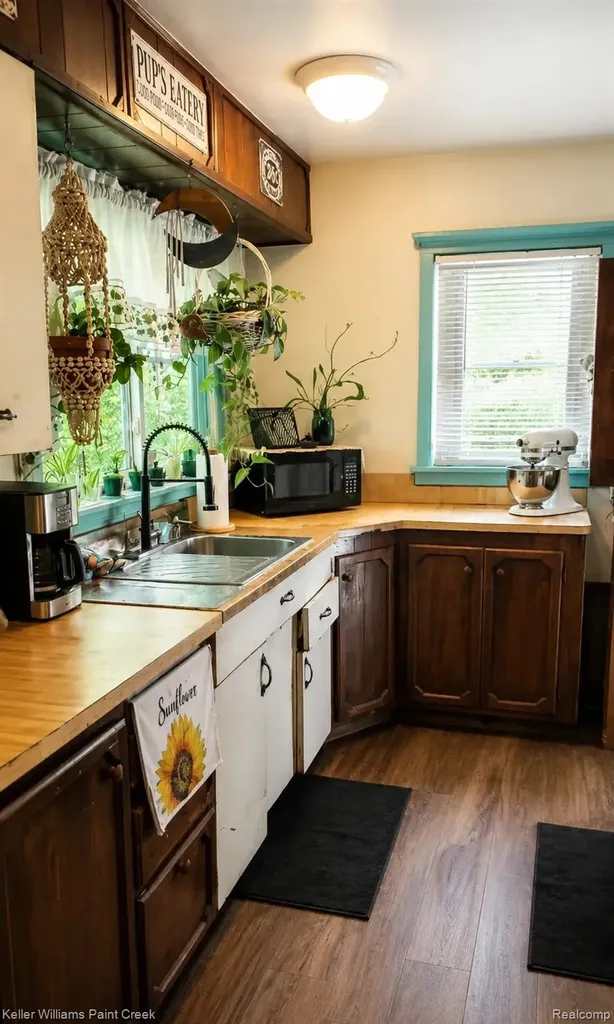 3265 Willet Avenue Rochester Hills City MI 48309