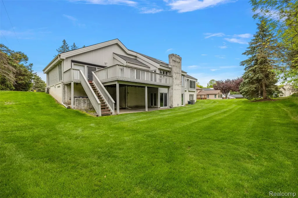 4461 Cherry Hill Drive Orchard Lake Village City MI 48323