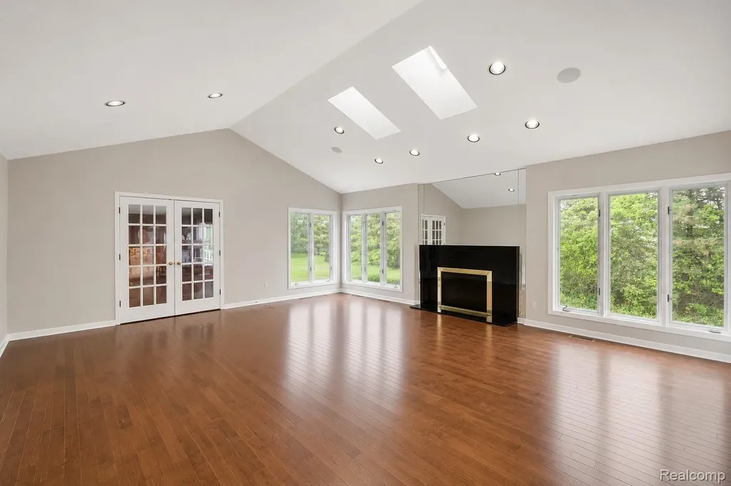 4461 Cherry Hill Drive Orchard Lake Village City MI 48323