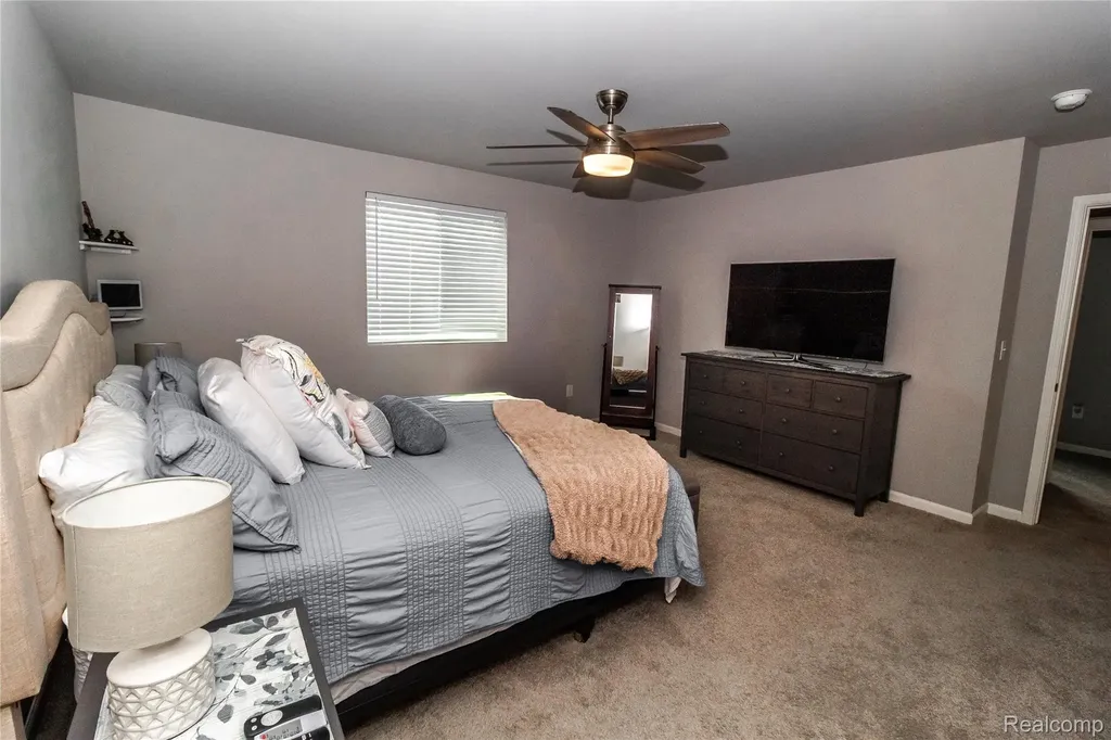 1205 Lancaster Street Lapeer City MI 48446