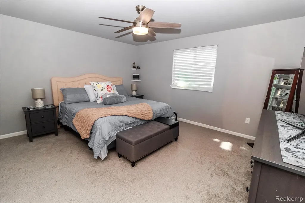 1205 Lancaster Street Lapeer City MI 48446