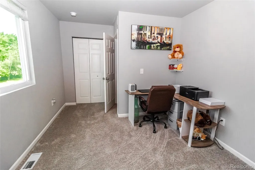 1205 Lancaster Street Lapeer City MI 48446