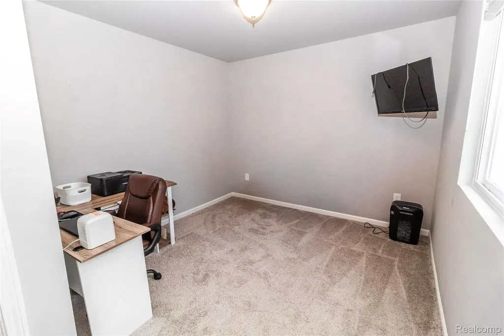 1205 Lancaster Street Lapeer City MI 48446