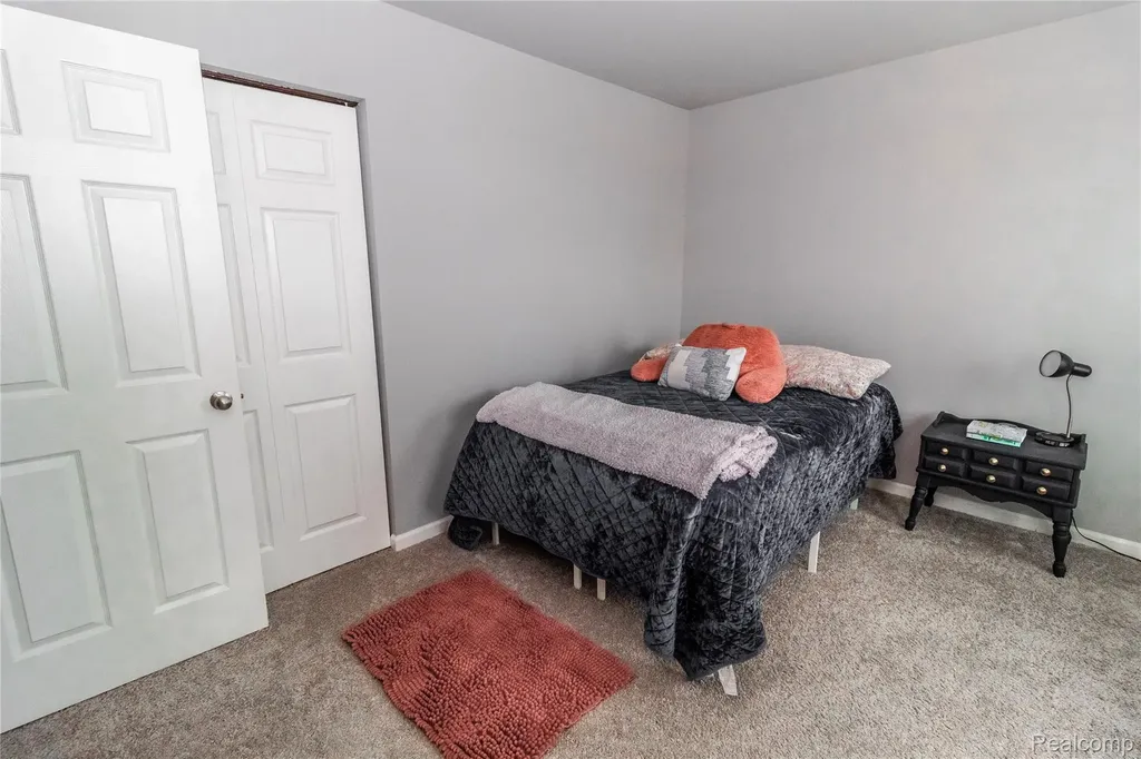 1205 Lancaster Street Lapeer City MI 48446