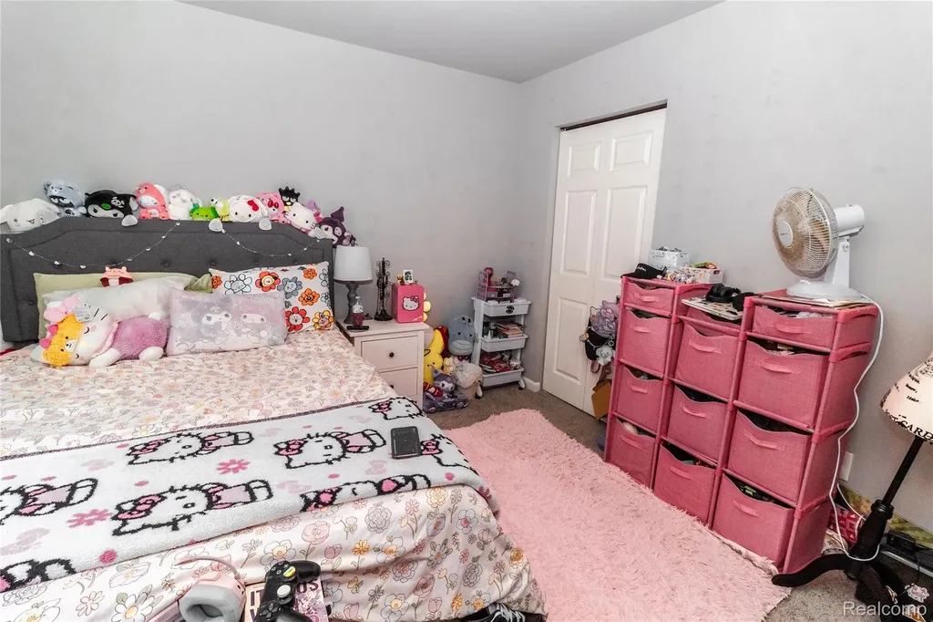 1205 Lancaster Street Lapeer City MI 48446
