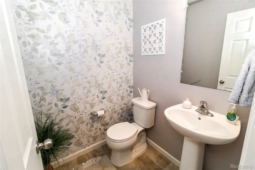 1205 Lancaster Street Lapeer City MI 48446