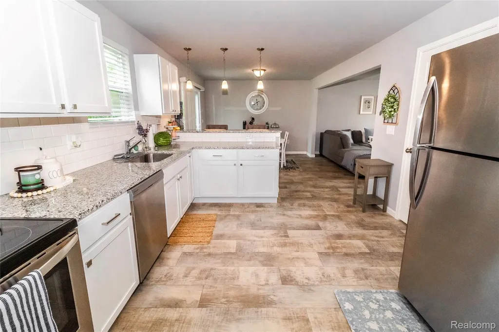1205 Lancaster Street Lapeer City MI 48446