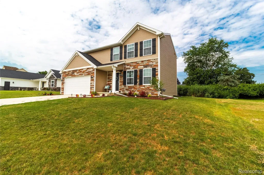 1205 Lancaster Street Lapeer City MI 48446