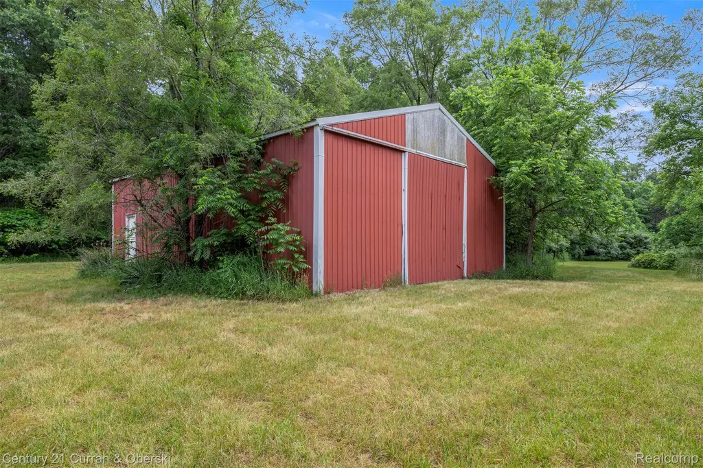 18491 Savage Road Sumpter Township MI 48111