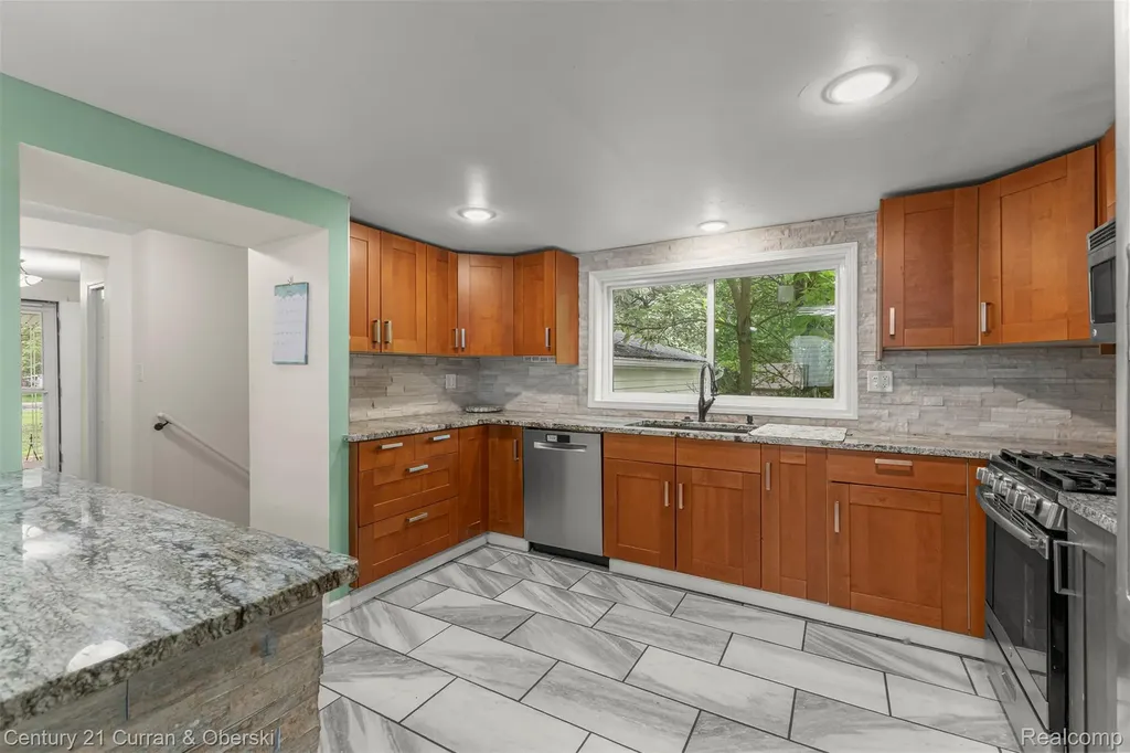 18491 Savage Road Sumpter Township MI 48111