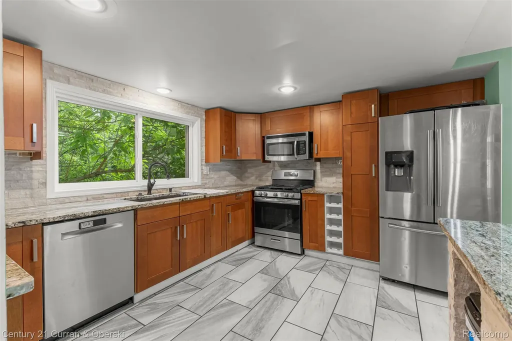 18491 Savage Road Sumpter Township MI 48111