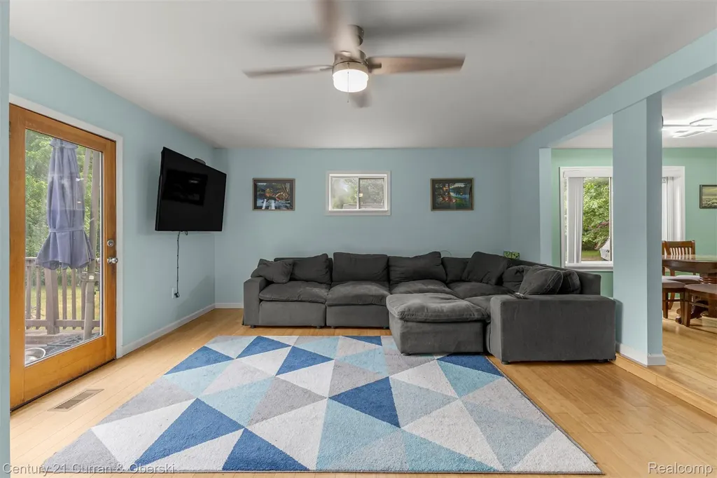 18491 Savage Road Sumpter Township MI 48111