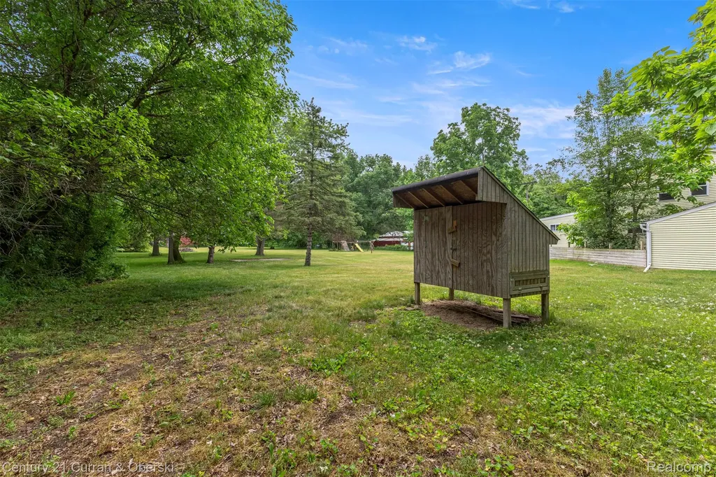 18491 Savage Road Sumpter Township MI 48111