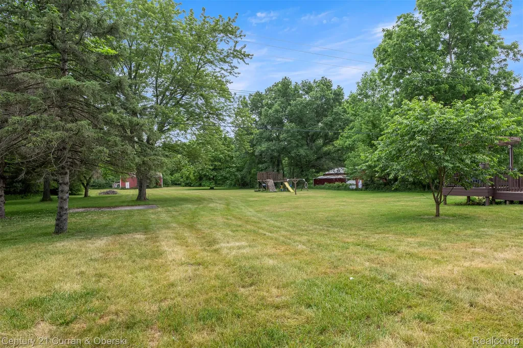 18491 Savage Road Sumpter Township MI 48111