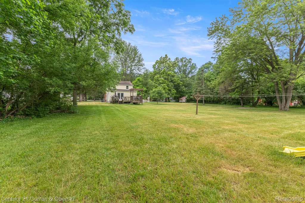18491 Savage Road Sumpter Township MI 48111