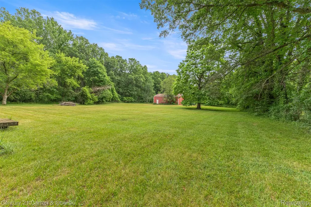 18491 Savage Road Sumpter Township MI 48111