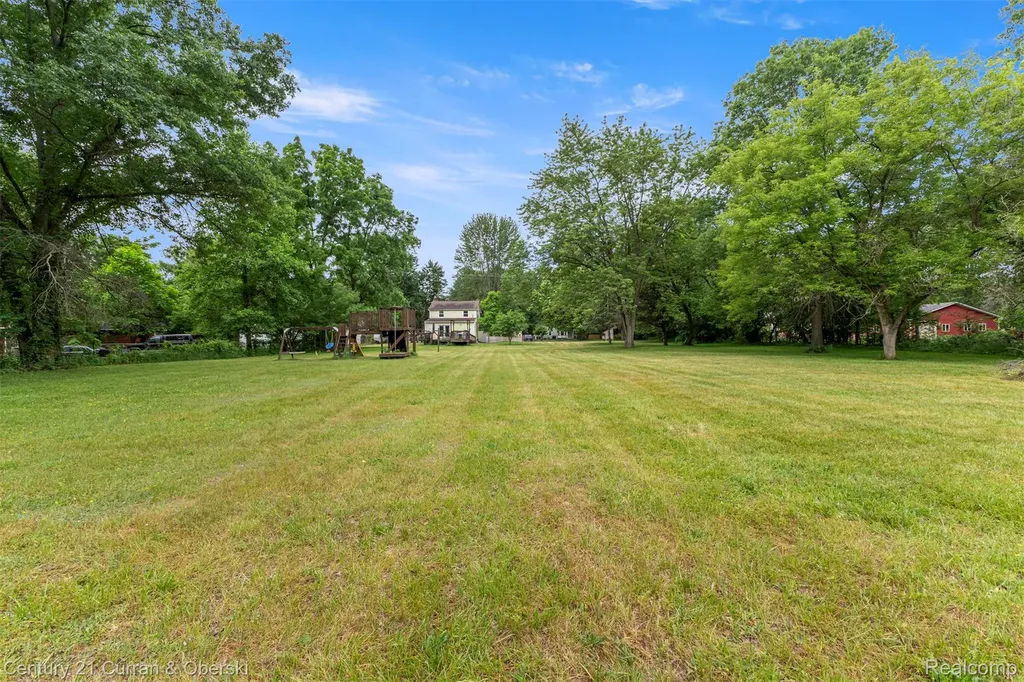 18491 Savage Road Sumpter Township MI 48111
