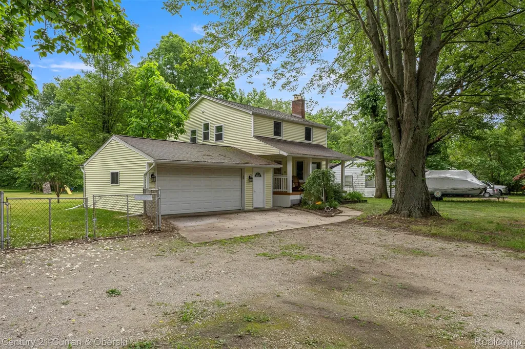18491 Savage Road Sumpter Township MI 48111